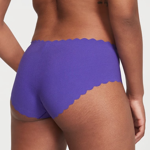 Victoria's Secret No Show Scallop Hiphugger Panty Purple Shock M NEW - Picture 5 of 6